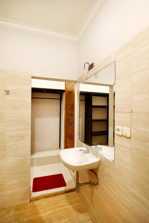Wahyu Dana Hotel Pabean Buleleng Zewnętrze zdjęcie
